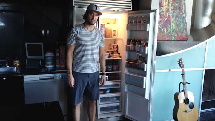 Fridge Raider: Stars Defenseman Brenden Dillon Fridge Raider: Stars Defenseman Brenden Dillon