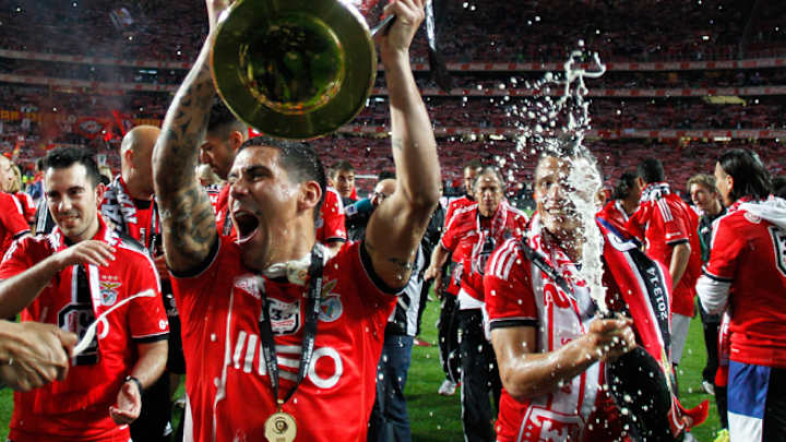 Benfica captures 33rd Portuguese league title