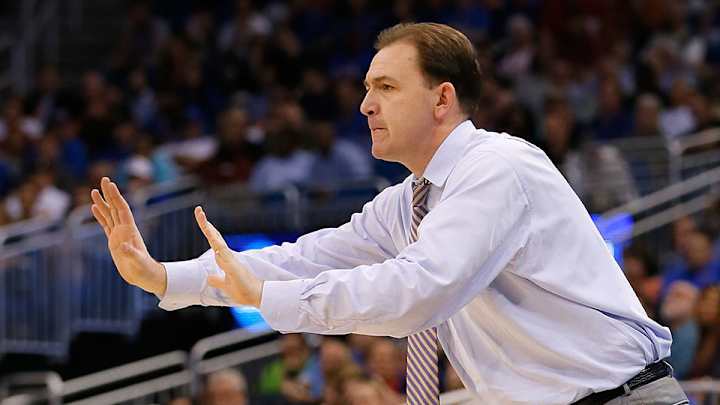 Albany basketball signs 11-year-old with childhood Alzheimer’s Albany basketball signs 11-year-old with childhood Alzheimer’s