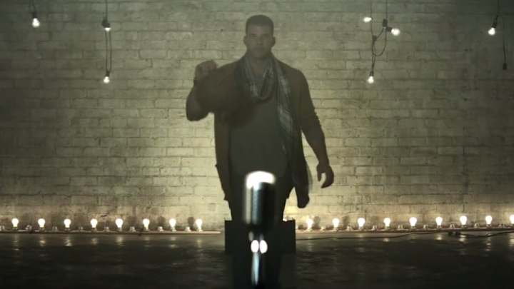 Clippers' Blake Griffin debuts his 'Slam Dunk Poetry'