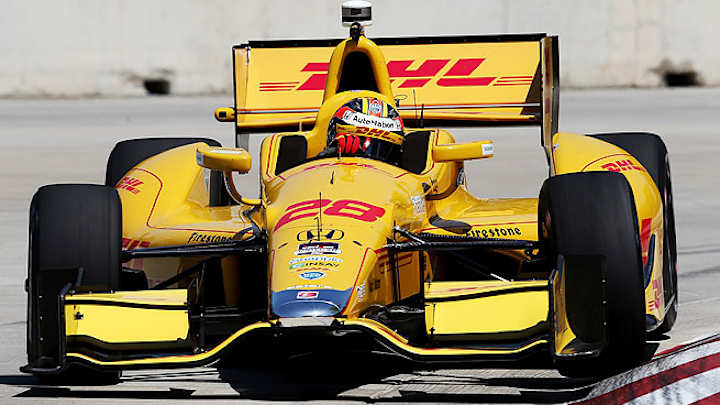 Indy 500 winner Ryan Hunter-Reay brushes wall in Belle Isle qualifying