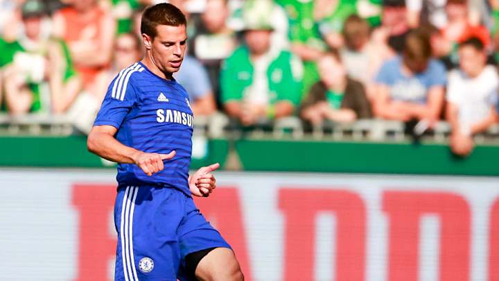 Chelsea signs defender Cesar Azpilicueta to five-year contract