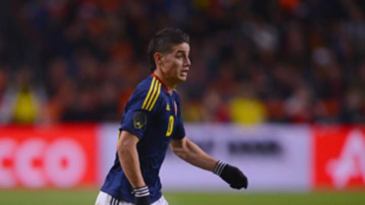 Colombia topples Greece 3-0 on Armero, Gutierrez, Rodriguez goals