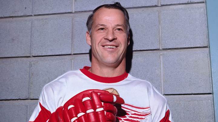 Family says Gordie Howe recovering from stroke at 'remarkable rate' Family says Gordie Howe recovering from stroke at 'remarkable rate'