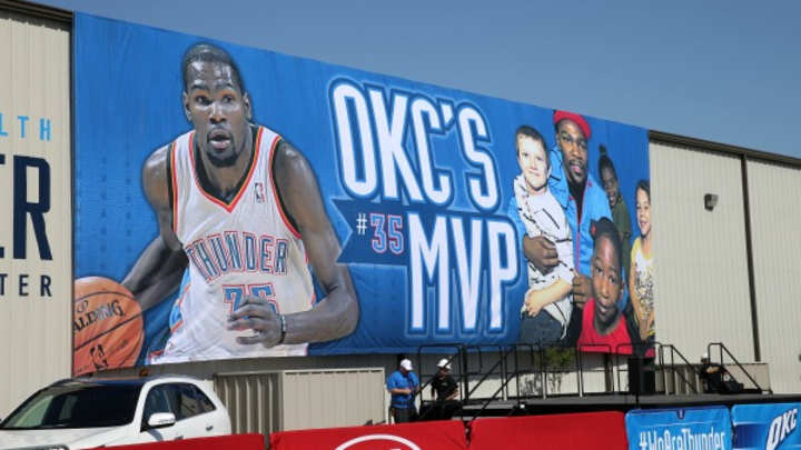 Kevin Durant to mom: 'You're the real MVP' Kevin Durant to mom: 'You're the real MVP'