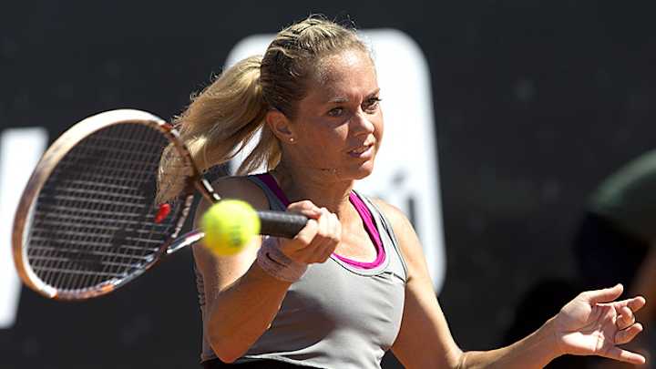 Zakopalova, Pereira both advance to second round of Brazil Cup