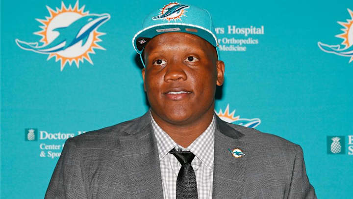 Dolphins sign first-round pick Ja'Wuan James