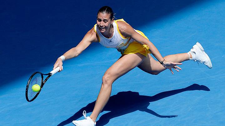 Li, Pennetta, Bouchard all onto quarterfinals at Australian Open
