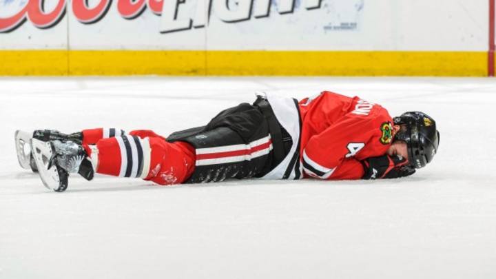 Blackhawks defenseman Niklas Hjalmarsson can't talk, will play Game 3 on Tuesday