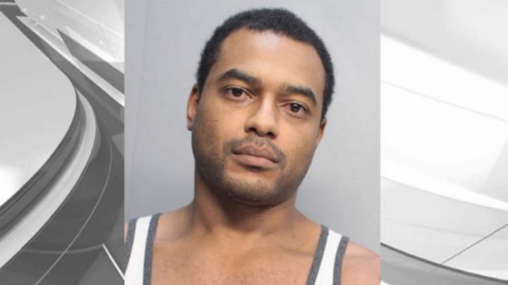 Ex-NFL running back Larry Johnson arrested for battery in Miami