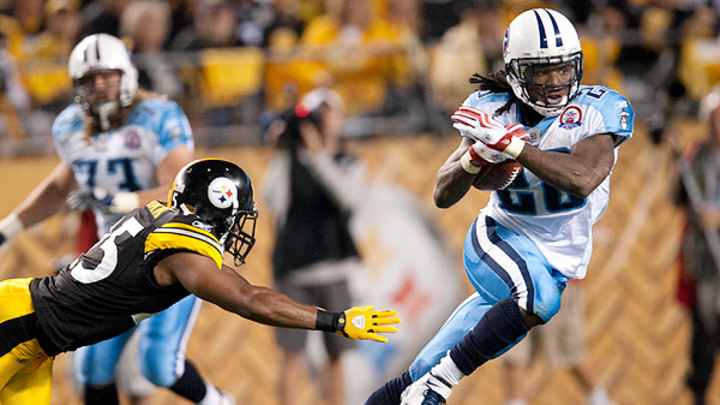 Titans reportedly 'clinging to hope' that they can still trade Chris Johnson