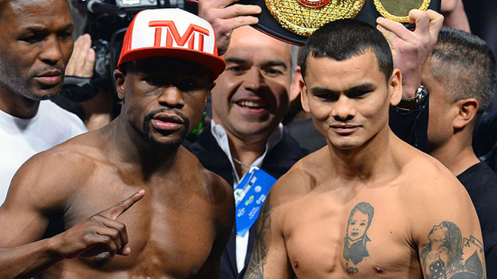 Mayweather doing whatever he can to generate buzz for Maidana fight