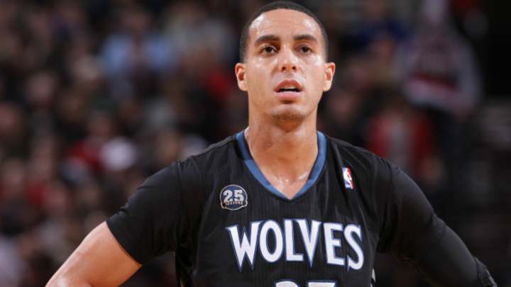 Timberwolves' Kevin Martin out at least 2-3 weeks with broken thumb Timberwolves' Kevin Martin out at least 2-3 weeks with broken thumb