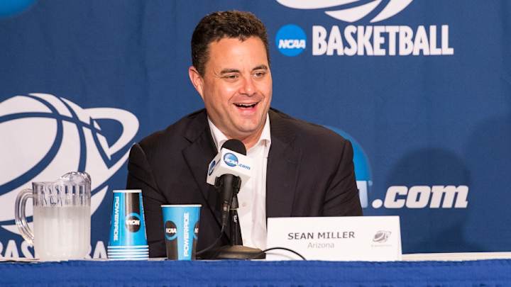 Report: Arizona-bound forward Ray Smith has torn ACL