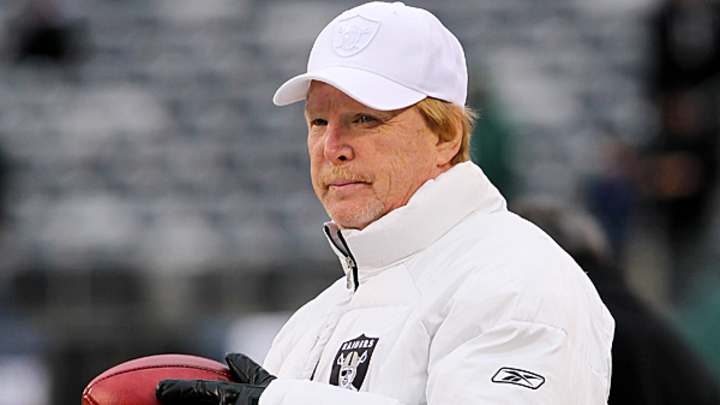 Oakland Raiders say talks for new stadium in 11th hour, ask for public help