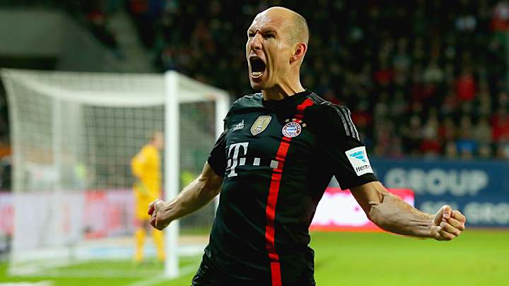 Arjen Robben scores twice as Bayern Munich rolls third-place Augsburg