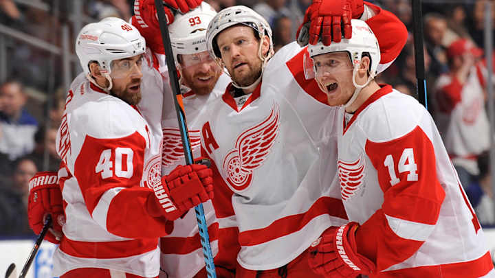 Detroit Red Wings giving booster shots in effort to avoid mumps