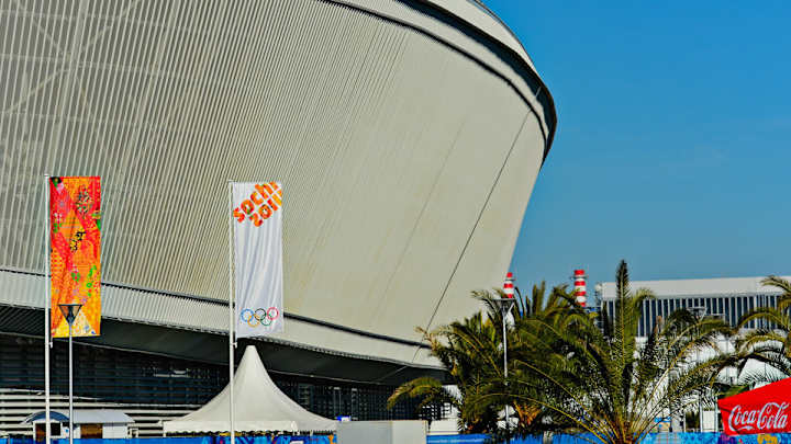 Olympic officials not worried about warm weather