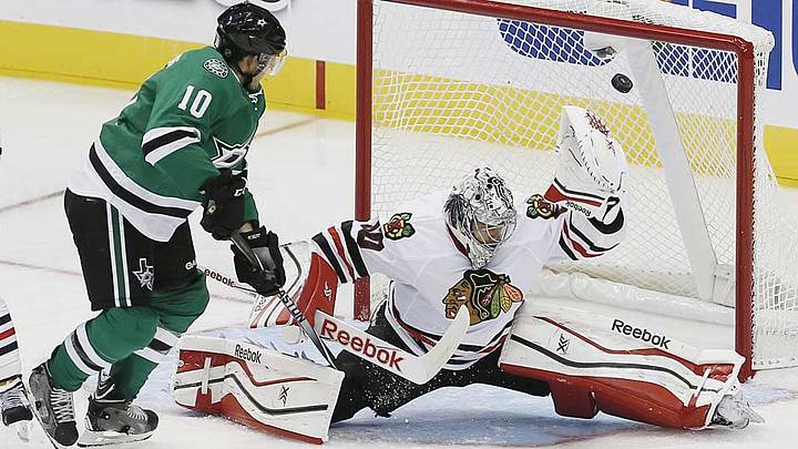 First impressions: Powerhouse Blackhawks and rising Stars
