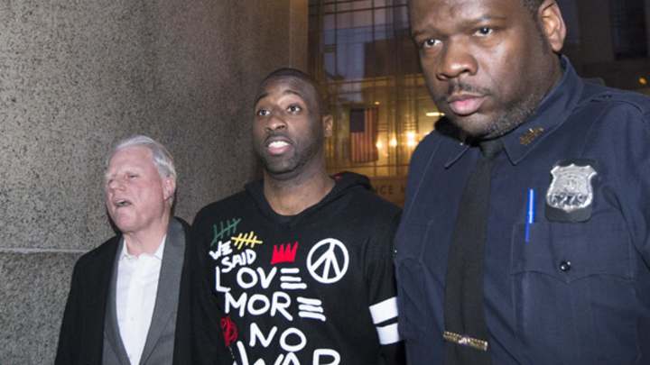 Raymond Felton claims gun arrest 'not a distraction' as Knicks prepare for Heat Raymond Felton claims gun arrest 'not a distraction' as Knicks prepare for Heat