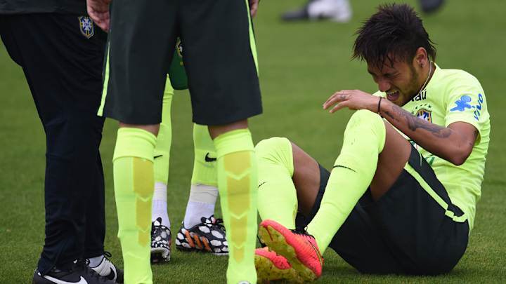 Neymar turns ankle in training, gives Brazil a scare, but continues playing