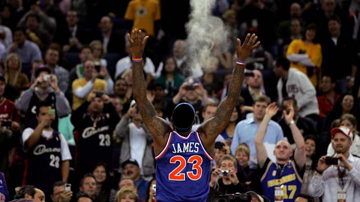 Cavaliers fans will join in on the LeBron James chalk toss Cavaliers fans will join in on the LeBron James chalk toss