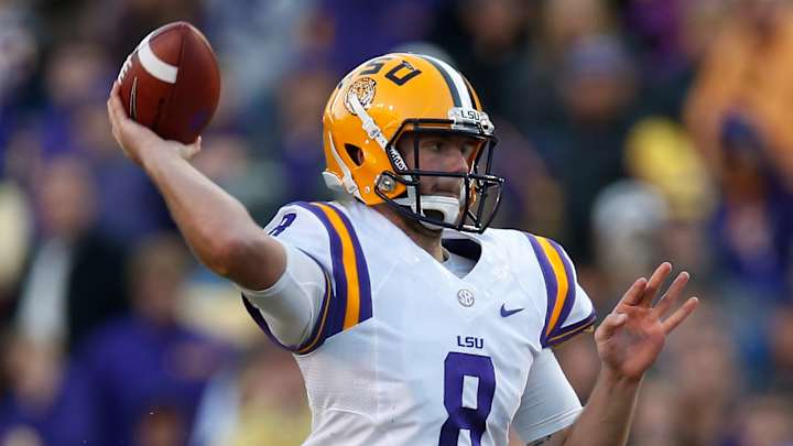 Bar owner: Titans rookie QB Zach Mettenberger 'sucker punched'