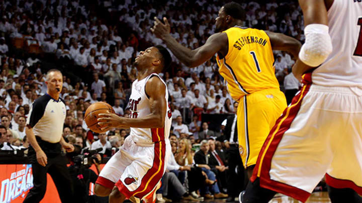 Video: Pacers' Lance Stephenson commits flagrant foul on Heat's Norris Cole