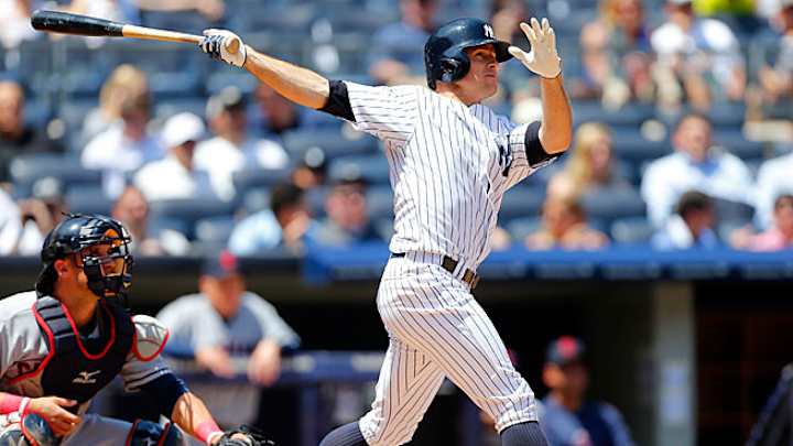 Yankees sign Brett Gardner, David Robertson to avoid arbitration