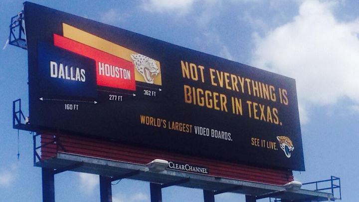 Jaguars try to convince people size does matter with new billboard