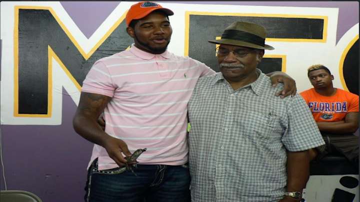 OL recruit George Brown announces commitment to Florida with a baby gator