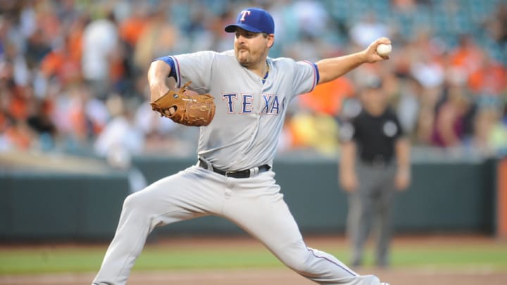 Royals' Joe Saunders opts out of minor league deal after only four starts