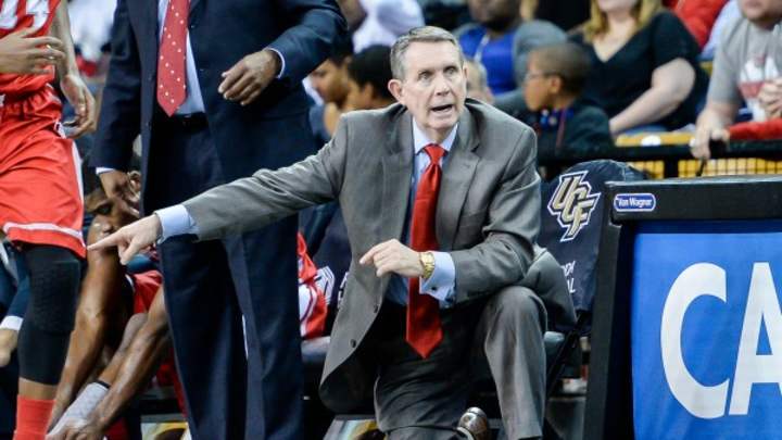 Houston basketball coach James Dickey resigns