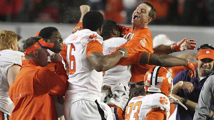 Clemson football's Twitter account prods South Carolina for lack of BCS win Clemson football's Twitter account prods South Carolina for lack of BCS win