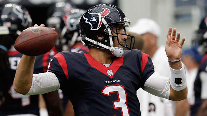 Rookie Tom Savage gaining ground in Texans backup quarterback race