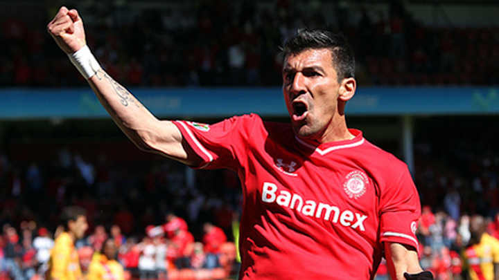 Mexico: De Nigris leads Chivas, Queretaro wins 2nd straight