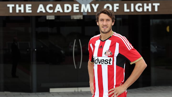 Brighton winger Will Buckley completes transfer to Sunderland