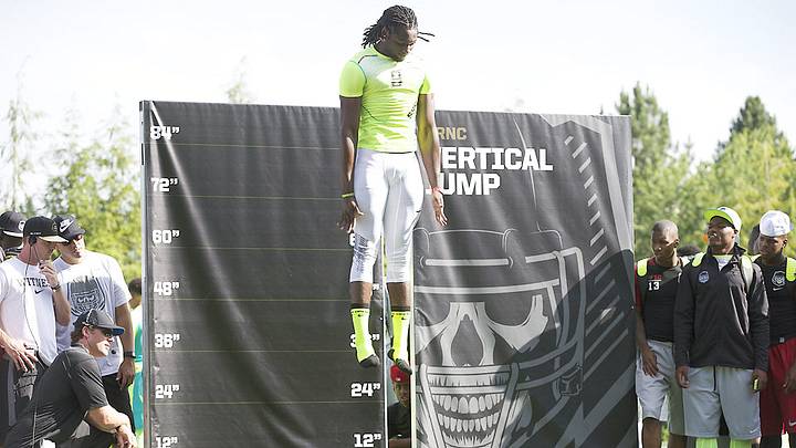 Recruiting Roundup: Is Josh Sweat the next Jadeveon Clowney?