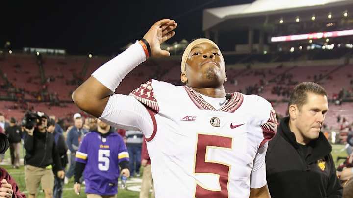 Kevin Hart visits Florida State locker room and roasts Jameis Winston