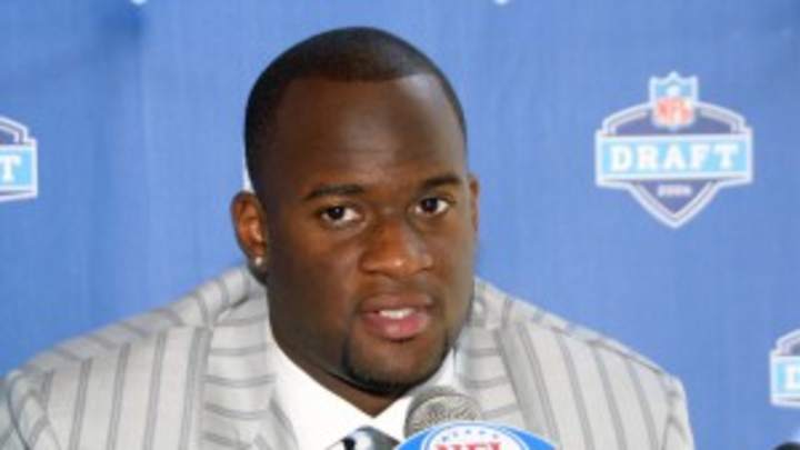 Report: Vince Young says NFL retirement 'definitely official I think in my book'