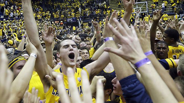 Cal stuns No. 1 Arizona on last-second jumper; Saturday roundup Cal stuns No. 1 Arizona on last-second jumper; Saturday roundup