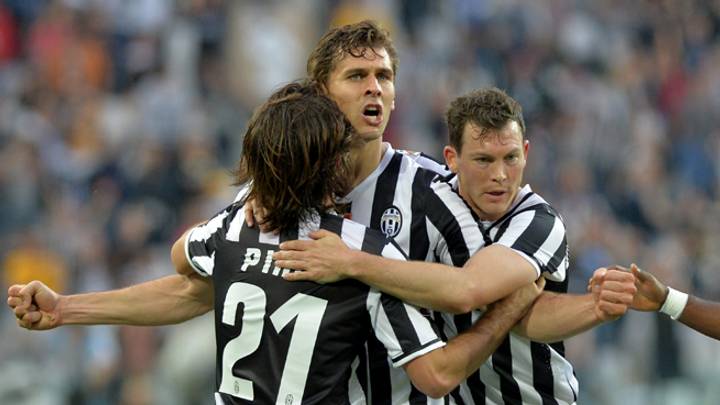Llorente double helps Juventus restore 8-point Serie A lead