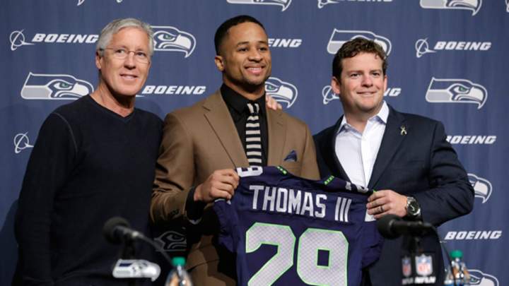 Earl Thomas breaks speed limit off the field before announcing extension