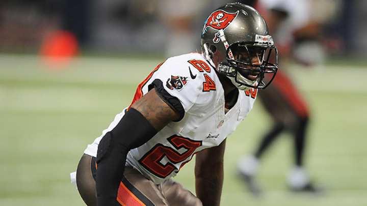 Report: Patriots, Darrelle Revis agree to one-year, $12 million deal