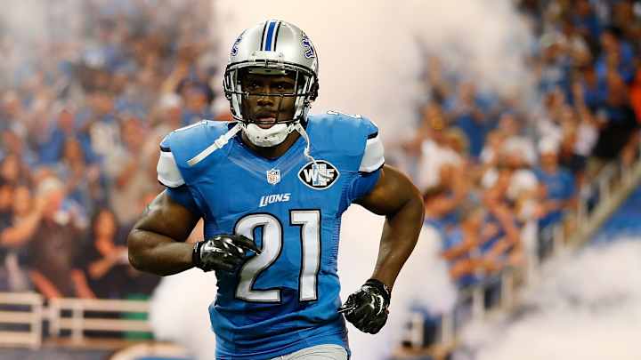 Report: Detroit Lions restructure running back Reggie Bush's contract Report: Detroit Lions restructure running back Reggie Bush's contract