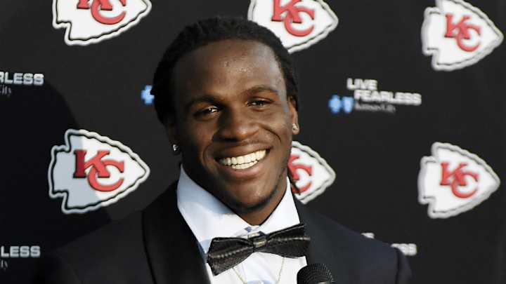 Chiefs RB Jamaal Charles was checked for concussion vs. Chargers Chiefs RB Jamaal Charles was checked for concussion vs. Chargers