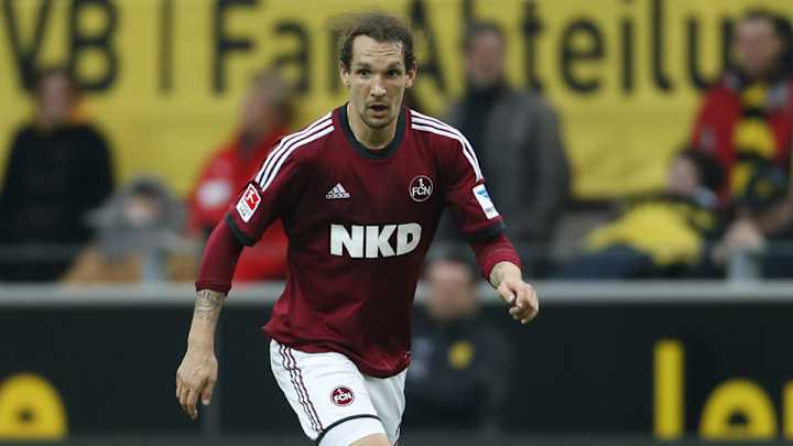 Columbus Crew sign Emanuel Pogatetz, eye addition of Kei Kamara