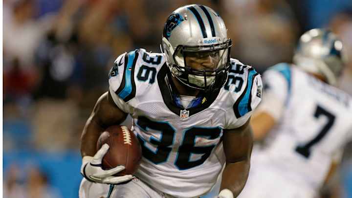 Ex-NFL RB Armond Smith charged with stealing leaf blower