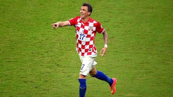 Mario Mandzukic signs with Atletico Madrid
