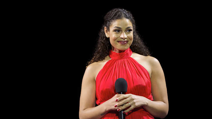 Singer Jordin Sparks is apparently a huge fan of Le'Veon Bell's